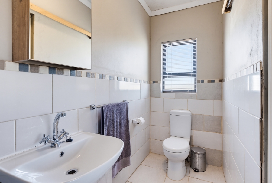 4 Bedroom Property for Sale in Edgemead Western Cape